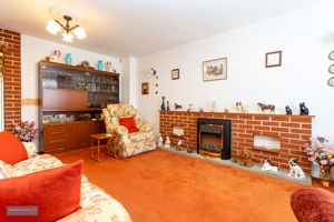 Sitting Room- click for photo gallery